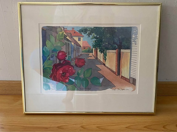 Product image 1 of 4