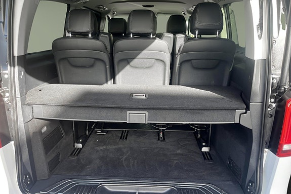 Mercedes-Benz V 300 d 12 of 13