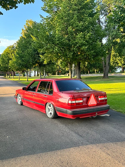 Volvo 940 3 of 4