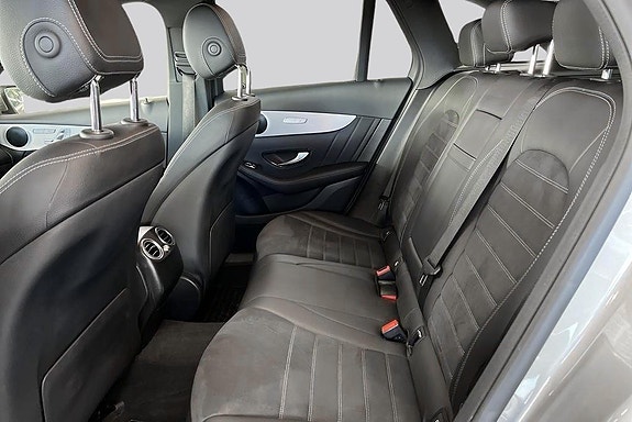 Mercedes-Benz GLC300 de 9 of 21
