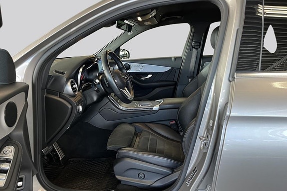 Mercedes-Benz GLC300 de 8 of 21