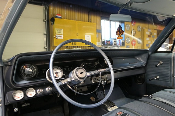 Chevrolet Bel Air 13 of 17