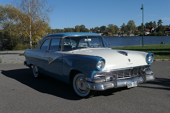 Ford Fairlane