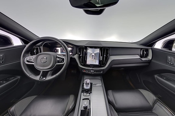 Volvo XC60 7 of 24