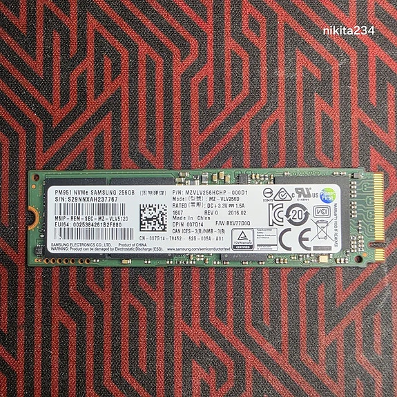 Product image 1 of 2