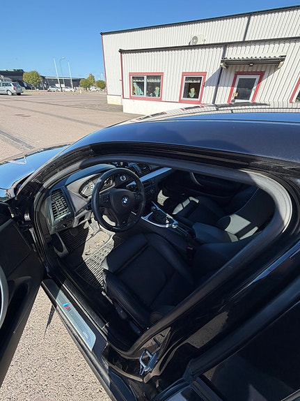 BMW 120i 4 of 7