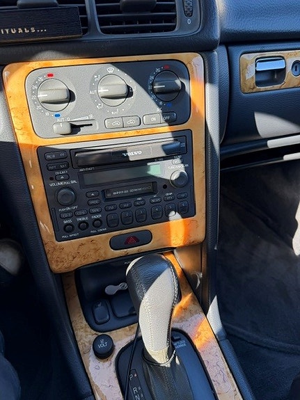 Volvo C70 6 of 8