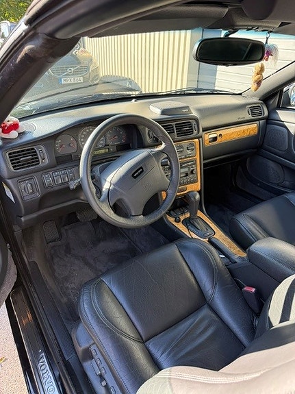 Volvo C70 4 of 8