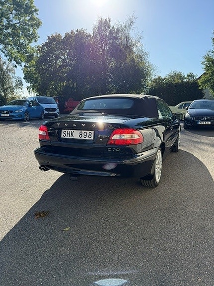Volvo C70 2 of 8