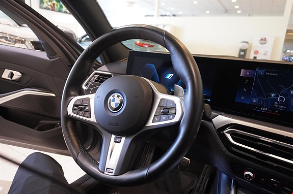 BMW 330e 18 of 19