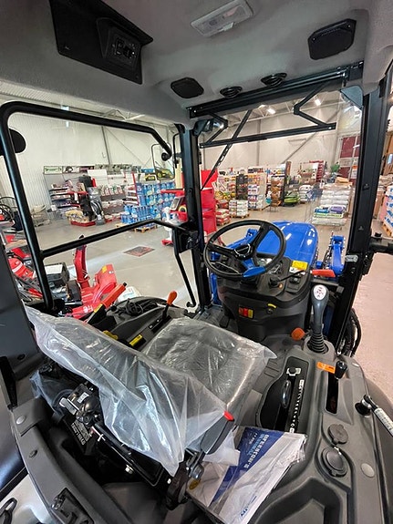 Kompakttraktor Solis 26 HST Hytt KAMPANJ PRIS 5 of 7