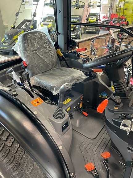 Kompakttraktor Solis 26 HST Hytt KAMPANJ PRIS 6 of 7