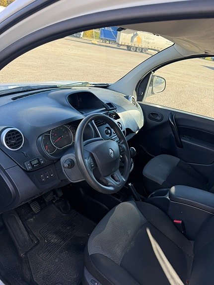Renault Kangoo Express Maxi 3 of 4