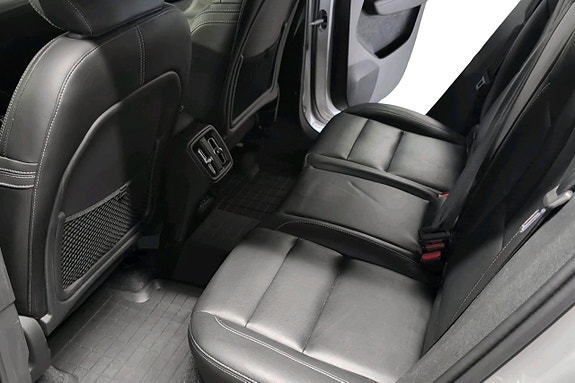 Volvo XC40 14 of 20