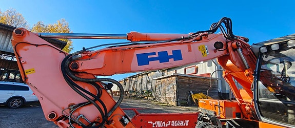 Hitachi EX165W -2001 12 of 12