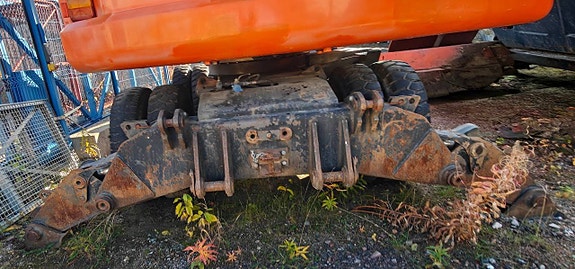 Hitachi EX165W -2001 8 of 12