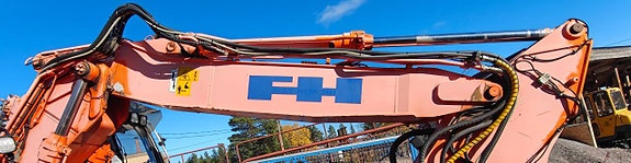 Hitachi EX165W -2001 9 of 12