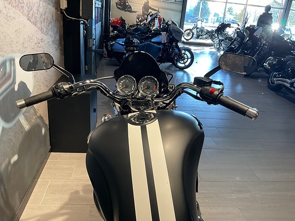 Triumph Rocket 3 Roadster Kampanj 1,95% ränta 4 of 6