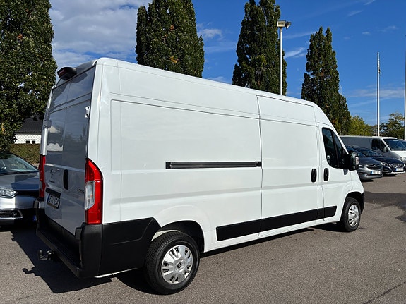 Peugeot Boxer 8 of 18