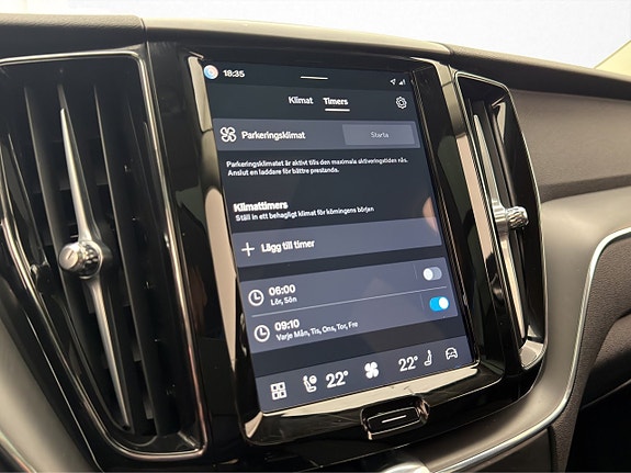 Volvo XC60 17 of 30