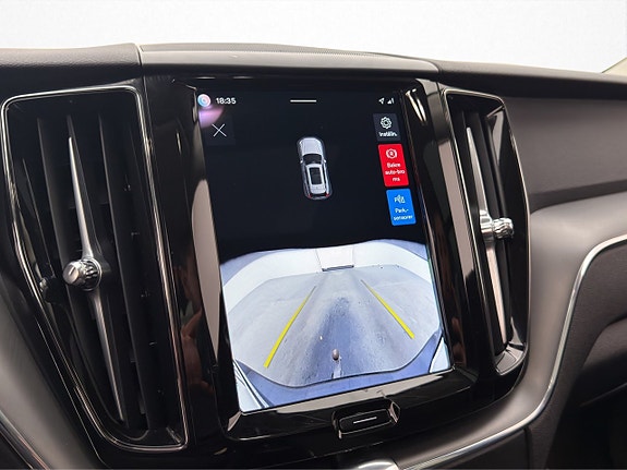 Volvo XC60 14 of 30