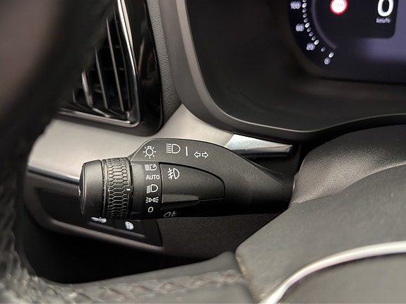 Volvo XC60 25 of 30
