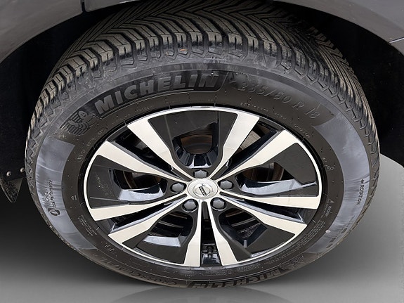 Volvo XC60 27 of 30