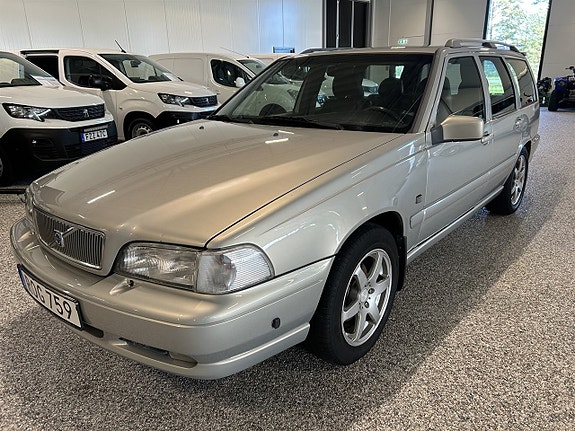 VOLVO V70 2.4 140 CH CLASSIC BVM - 298710 km