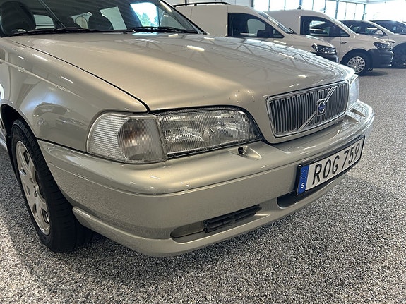 VOLVO V70 2.4 140 CH CLASSIC BVM - 298710 km