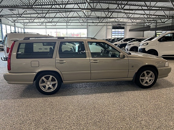 VOLVO V70 2.4 140 CH CLASSIC BVM - 298710 km