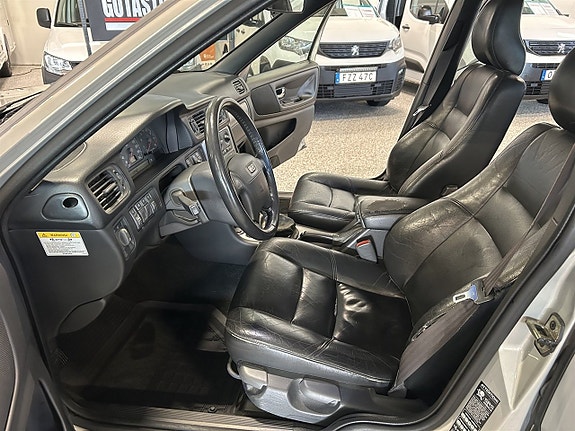 VOLVO V70 2.4 140 CH CLASSIC BVM - 298710 km