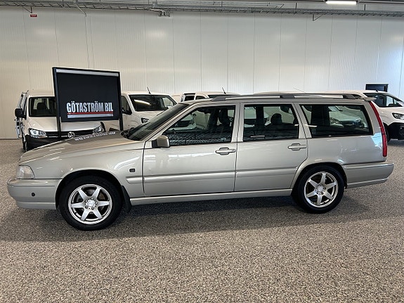 VOLVO V70 2.4 140 CH CLASSIC BVM - 298710 km