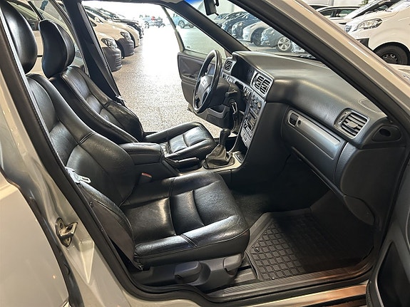 VOLVO V70 2.4 140 CH CLASSIC BVM - 298710 km