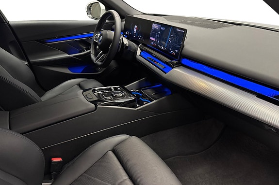 BMW 530e 12 of 14