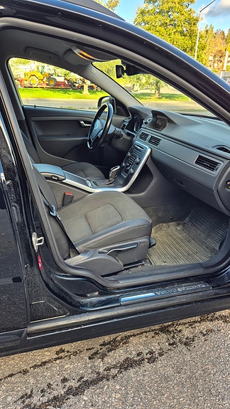 Volvo V70 16 of 20