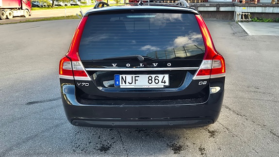 Volvo V70 6 of 20