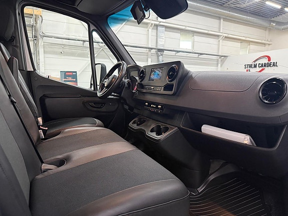 Mercedes-Benz Sprinter 516 9 of 26