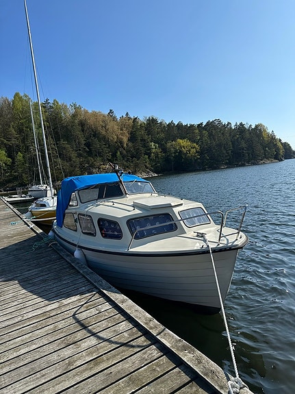 Fjord 23 1974 (ny motor) 2 of 14