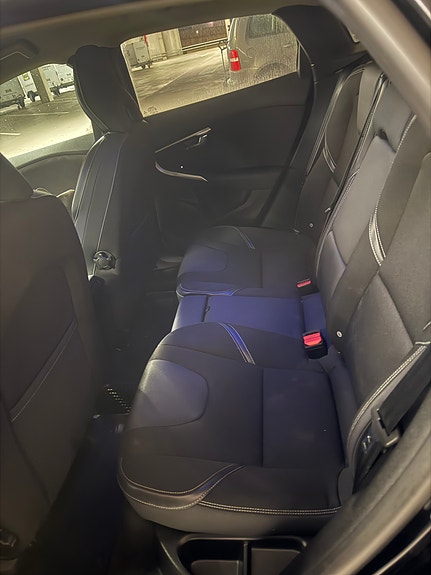 Volvo V40 13 of 13