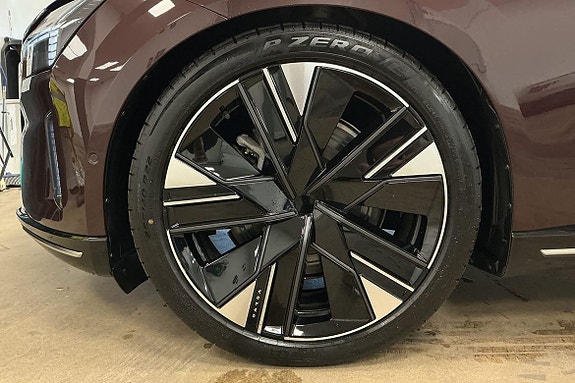 Volvo ES90 18 of 30