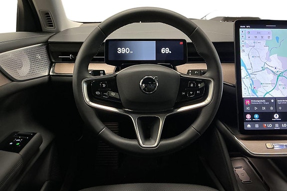 Volvo ES90 12 of 30