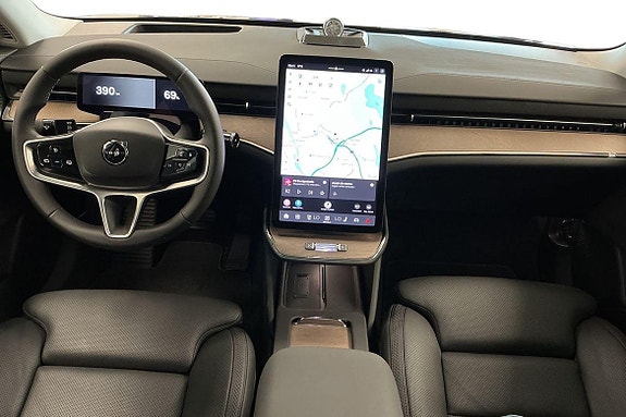 Volvo ES90 11 of 30