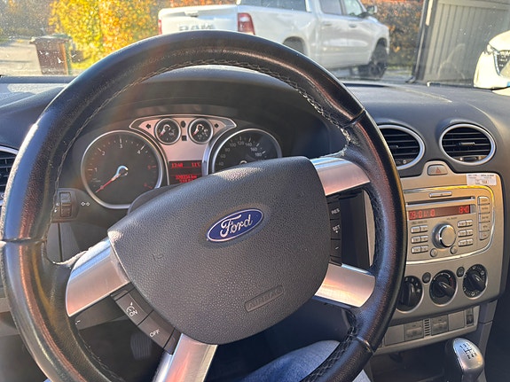 Ford Focus 5 of 6