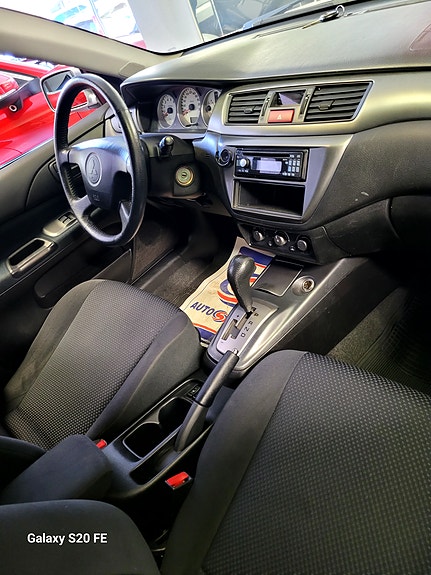 Mitsubishi Lancer 3 of 3