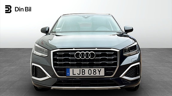 Audi Q2 4 of 12