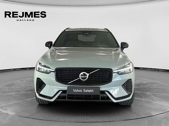 Volvo XC60 8 of 16