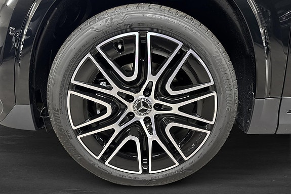 Mercedes-Benz GLA250 e 5 of 17