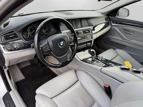 BMW 528 13 of 19