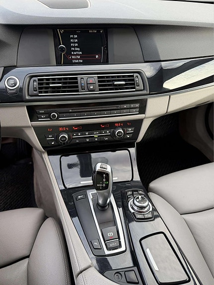 BMW 528 15 of 19