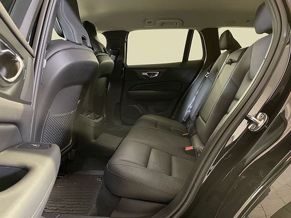Volvo V60 15 of 19